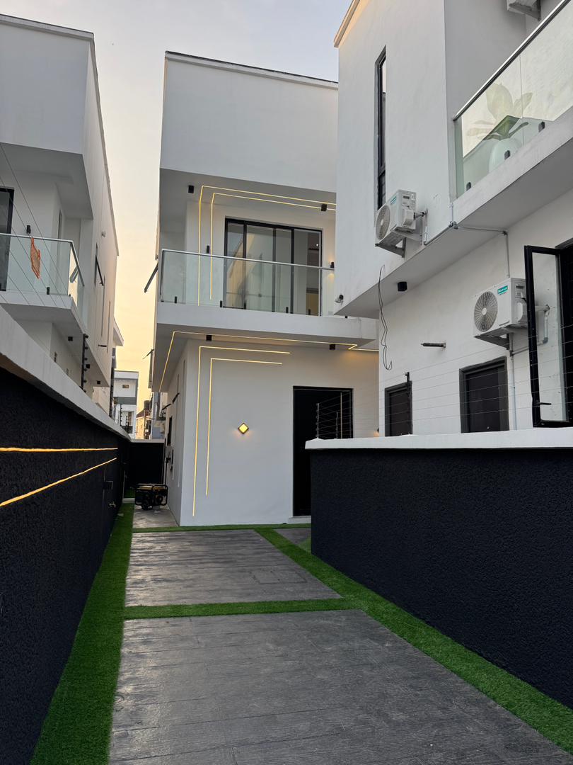 Classy 4 Bedroom semi-detached Duplex with a BQ