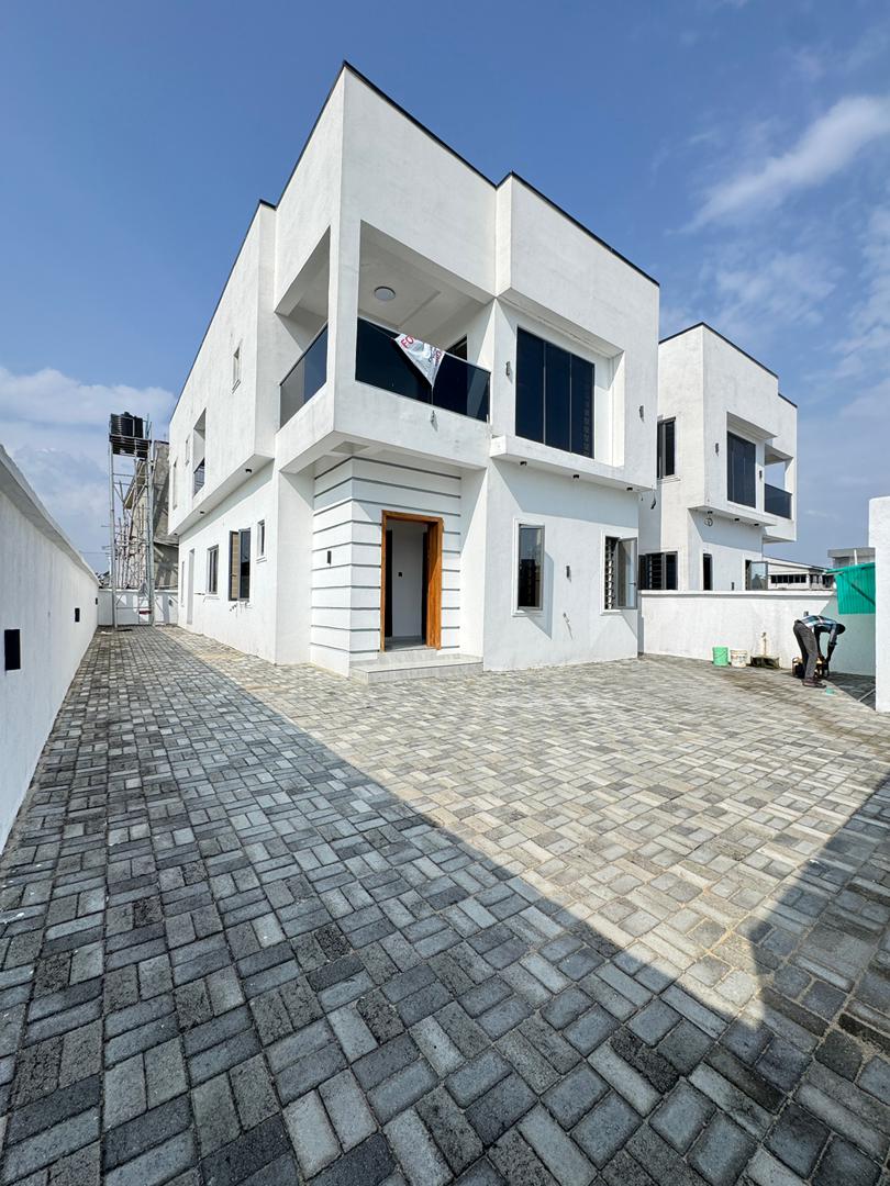 Unique 4 Bedroom Detached Duplex with BQ for sale