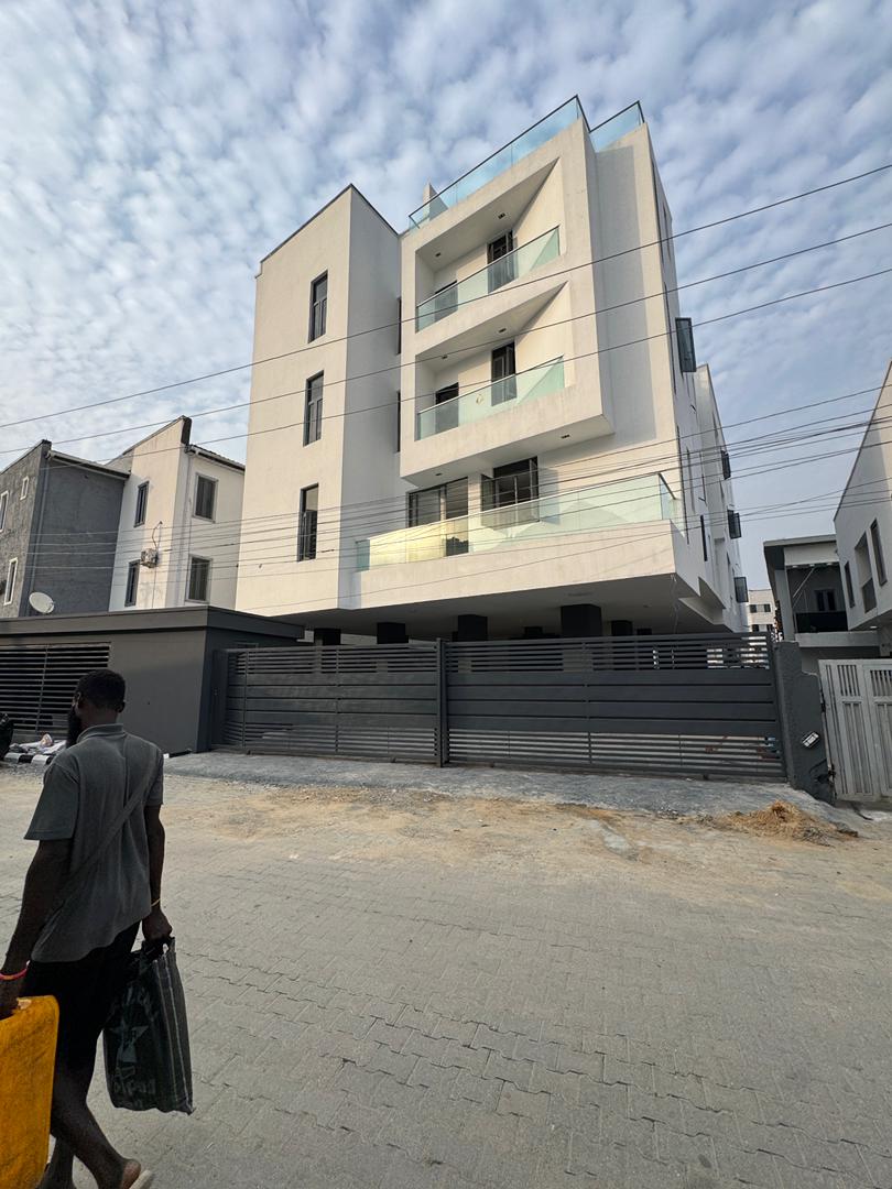 SPACIOUS  1 and 2  BEDROOM APARTMENTS