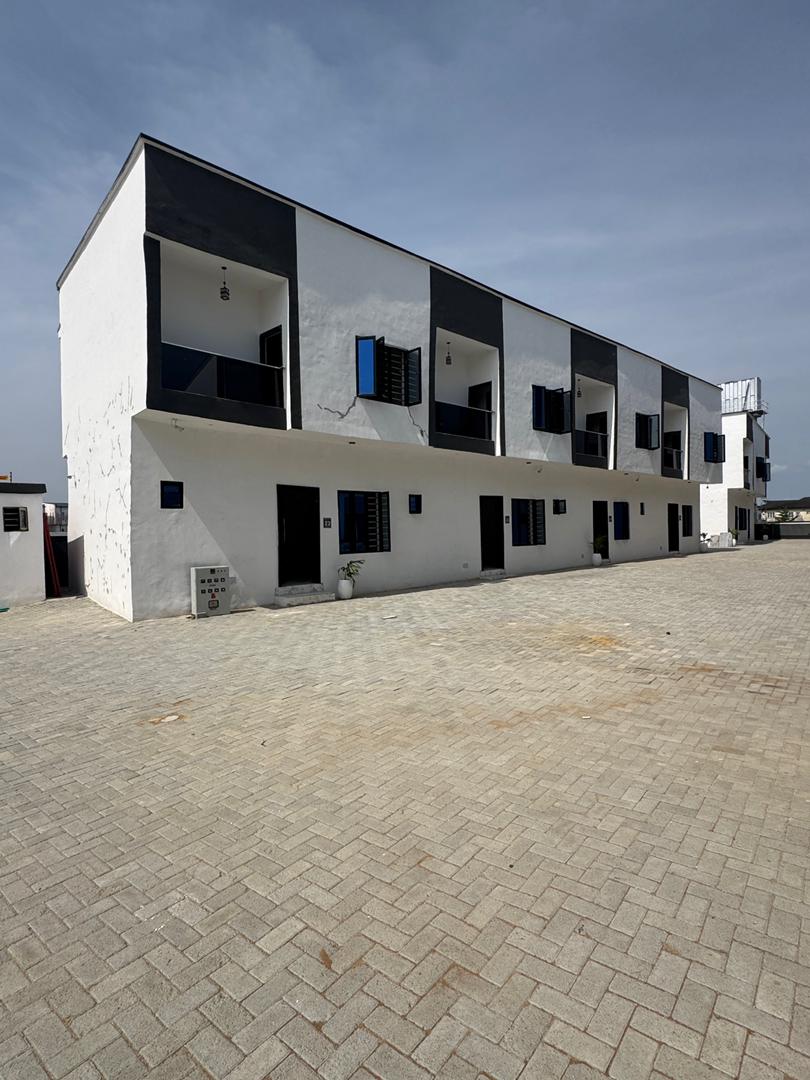 SERVICED  2 BEDROOM  TERRACE DUPLEX